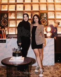 Potret Ulang Tahun Shakiena Azalea Anak Pasha dan Okie Agustina, Usia 18 Disebut Mirip Mama Saat Masih Muda