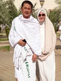 Potret Umroh Zaskia Adya Mecca, Banjir Kritikan Dari Haters