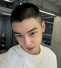 Potret Visual Cha Eun Woo Saat Wamil Bikin Ibu-Ibu Lupa dengan Anak Sendiri