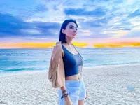 Potret Wika Salim Pamer Perut Rata Pakai Crop Top, Bikin Iri Banget!