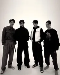 Potret Win Metawin, Aktor Thailand Yang Karirnya Sedang Bersinar - Dijamin Kamu Nggak Akan Berpaling Kalau Ditatap