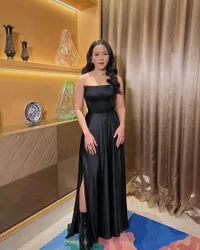 Potret Yura Yunita Percaya Diri Pamer Wajah Berjerawat dan Ketiak Tak Mulus Usai Dicibir Netizen, Banjir Sorotan