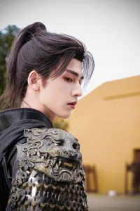 Potret Zhang Linghe Gagah dengan Baju Perang di Drama China Terbaru Pursuit of Jade