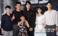 Premiere Film Song Joong Ki Bertabur Bintang, Tanpa Song Hye Kyo