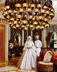 Prewedding Rizal Djibran dan Sarah, Romantis Abis - Bak Raja dan Ratu di Kerajaan