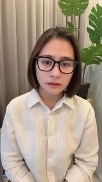 Prilly Latuconsina Minta Maaf Soal Open to Work di LinkedIn