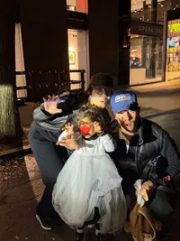 Priyanka Chopra Rayakan Halloween Bersama Nick Jonas dan Malti Marie di New York