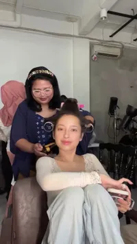 Proses Makeup Prewedding Jennifer Coppen, Pakai Paes ala Pengantin Adat Jawa