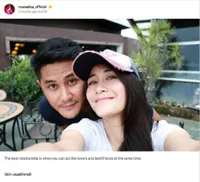 Puadin Rendi & Ryana Dea Rajin Berbagi Kisah Asmara di Sosmed