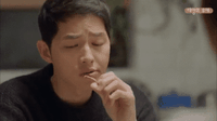 Punya Ekspresi Memeable, Para Seleb Korea Ini Rebut Hati Penonton