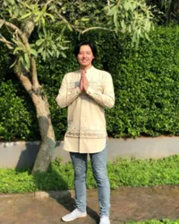 Putuskan Menjadi Mualaf, Perjalanan Spiritual 7 Selebriti Ini Dalam Temukan Islam Bikin Hati Tergerak