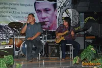Padi Dan Slank di Konser Untuk Franky
