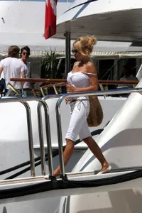Pamela Anderson di St. Tropez