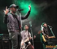 Para Artis di Rolling Stone - Semakin Rock and Roll