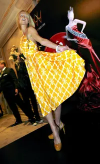 Paris Hilton Di Turki