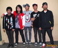 Pee Wee Gaskins Dan Acungan Jari Tengah