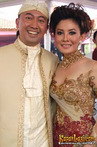 Peggy Melati Sukma-Wisnu Chandra
