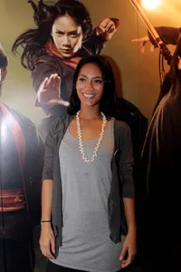 Potret Liburan Tara Basro di Pulau Komodo - Bak di Surga