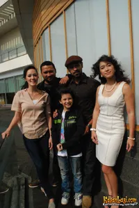 Produser - Sutradara - Pemain THE PERFECT HOUSE
