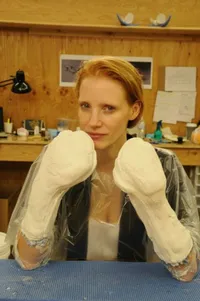 Proses Seru Make Up Karakter Jessica Chastain