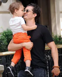 Pundak Orlando Bloom Adalah Tempat Ternyaman Untuk Flynn
