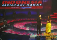 Putri Ayu di Grand Final INDONESIA MENCARI BAKAT