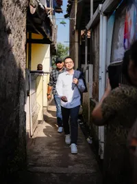 Raffi Ahmad Nyekar ke Makam Keluarga di Bandung Jelang Ramadan