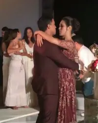 Raisa Nyanyi Untuk Suami, Hamish Daud Tari Kecak Buat Istri