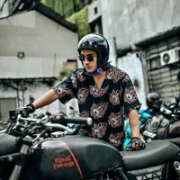 Ramai Dihujat, Ini 8 Potret Abidzar Al Ghifari Putra Mendiang Ustaz Uje Cium Anjing di Gala Premiere - Lelah Dibandingkan dengan Ayahnya sampai Pernah Ingin Bunuh Diri