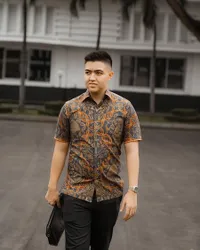 Ramai Disorot, 8 Fakta Greivance Lumoindong Pacar Baru Salmafina Sunan - Anak Pendeta yang Punya Toleransi Tinggi
