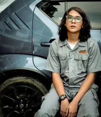 Rambutnya Bikin Salfok! 8 Potret Iqbaal Ramadhan yang Makin Gondrong dan Berkharisma - Malah Disebut Cantik Mirip Chef Renatta
