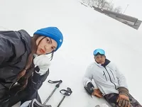 Rayakan Anniversary ke-14, Potret Nia Ramadhani dan Ardi Bakrie Liburan Main Ski di Jepang - Selalu Romantis