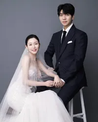Rayakan Anniversary, Lee Da In Istri Lee Seung Gi Akhirnya Posting Potret Pernikahan dan Foto Anak