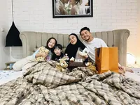 Rayakan Ultah Ke-36, Seperti Ini 10 Potret Cantik Dian Ayu Istri Omesh yang Bakal Jadi Mama Anak 3