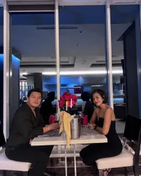 Rayakan Wedding Anniversary ke-9, Potret Dirly Idol dan Nola Tyaz Dinner Berdua di Kendari - Kencan Tanpa Anak