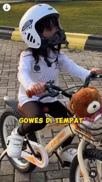 Reaksinya Bikin Melting, 8 Potret Detik-Detik Cassia Putri Chacha Frederica Saat Ditabrak Kuda - Wajahnya Masih Dirahasiakan