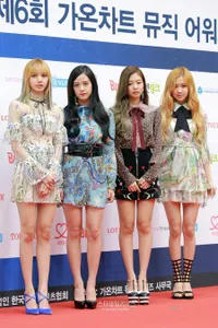 Red Carpet Gaon Chart Awards 2017, Dominasi Mini Dress Cute