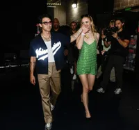 Resmi Ajukan Cerai, 8 Potret Sophie Turner dan Joe Jonas Kala Masih Mesra - Penyebab Perpisahan Terungkap