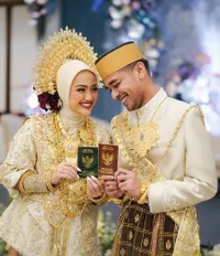 Resmi Menikah! 8 Potret Momen Bahagia Pernikahan Wafda Mantan Pacar Kesha Ratuliu