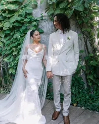 Resmi Menikah, 8 Potret Vanessa Hudgens dan Cole Tucker Ikrar Janji Sehidup Semati di Mexico - Intimate Party