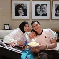 Rezky Aditya Ulang Tahun ke-41, Dapat Surprise Dua Kali dari Citra Kirana