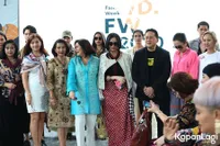 Road to Indonesia Fashion Week 2020, Wulan Guritno & Annisa Pohan Tampil Cantik