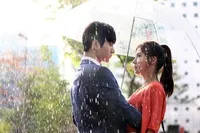 Romantis Abis! Ini Sederet Adegan 'Umbrella Couple' Terbaik Drama