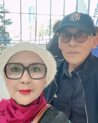 Romantis Bak Anak Remaja, Ini Potret Yati Octavia dan Pangky Suwito yang Genap 43 Tahun Menikah - Sempat Liburan ke Amerika Berdua