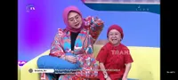 Rumah Tangga Sempat Bermasalah! 8 Potret keluarga Daus Mini, Ngaku Jual Barang Berharga Demi Anak dan Istri