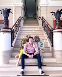 Rumah Tangganya Diterpa Isu Cerai, 8 Potret Reino Barack Bersama Mertuanya yang Jarang Tersorot - Menantu Kebanggaan