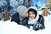 Rumah Tangganya Sempat Dikabarkan Retak, 7 Potret Ridho DA dan Istri Gelar Syukuran 4 Bulan Kehamilan - Makin Bahagia dan Mesra!