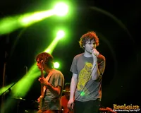 Ra Ra Riot Tetap Santai di Love Garage 2013