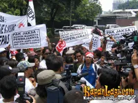 Radja-Inul vs Pembajakan