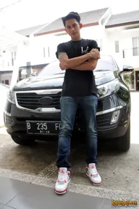 Rahasia Jadi Cowok Ganteng-Tampan Milik Fandy Christian